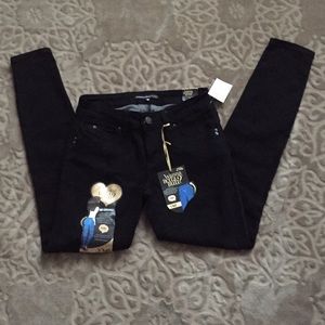 Super Sexy Buttie Lifting Skinny Jeans.